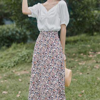 Plain Short-sleeve Blouse / Flower Print Midi A-line Skirt / Set