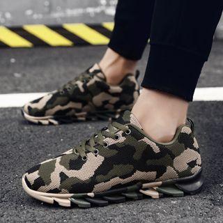 Camouflage Lace-up Sneakers