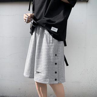 Side Button-up Quilted Shorts