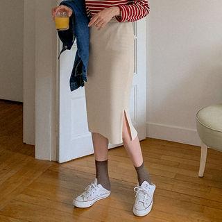 Slit-side H-line Midi Knit Skirt