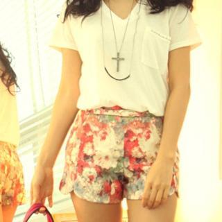 Set: Floral Print Shorts + Belt