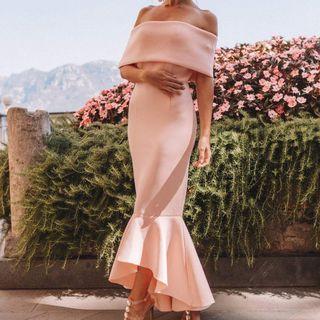 Off-shoulder Ruffle Hem Maxi Sheath Dress