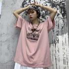 Elbow-sleeve Kangaroo Embroidered T-shirt