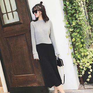 Crew-neck Sweater / Split Hem Midi Knit Skirt / Set