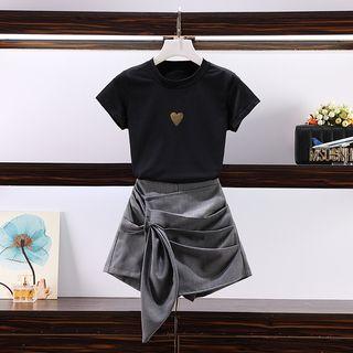 Set: Short-sleeve Heart Print T-shirt + Asymmetrical Mini Skort