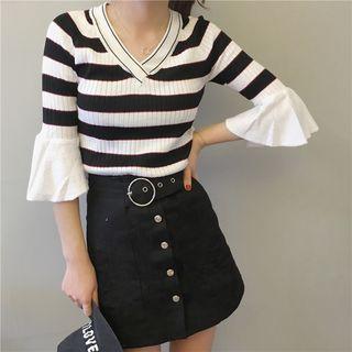 Striped V-neck 3/4 Sleeve T-shirt