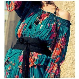 Tied Wide Belt