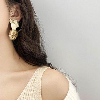 Leopard Print Ball Ear Stud