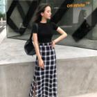 Short-sleeve T-shirt / Plaid A-line Midi Slit Skirt