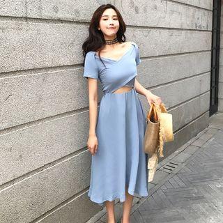 Short Sleeve Cut Out Front Midi Flared Dress