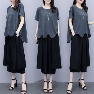Set: Short-sleeve Irregular T-shirt + Wide Leg Capri Pants