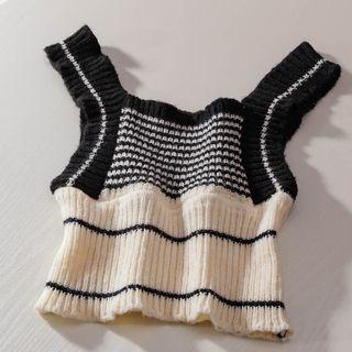 Two-tone Striped Knit Tank Top Black & Whtie - One Size