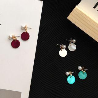 Faux Pearl Scallop Disc Dangle Earring