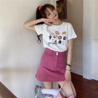 Printed Short-sleeve T-shirt / Mini A-line Denim Skirt