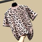 Short-sleeve Leopard Pattern Knit Top