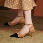 Low Heel Cap-toe Sandals