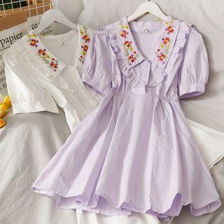 Embroidered-collar Puff-sleeve Midi Dress