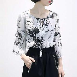 Tie-neck Bell-sleeve Top