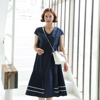 Cap-sleeve Pleat-hem Dress