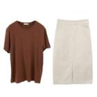 Set: Short-sleeve T-shirt + Plain Midi Skirt