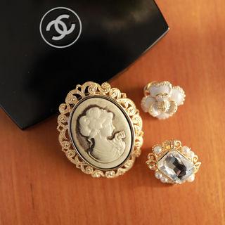 Set Of 3: Metal Brooch Gold - One Size