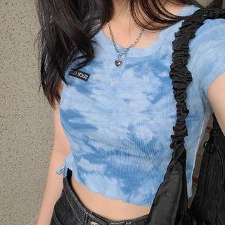 Short-sleeve Tie-dye T-shirt / Mini A-line Denim Skirt
