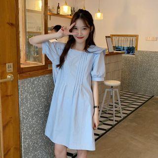 Short-sleeve Pleated Detail Dress