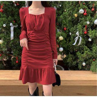 Puff-sleeve Square Neck Plain Ruffled Dress