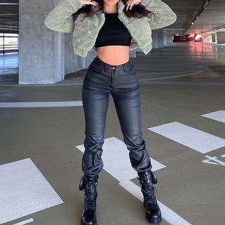 Cropped Fluffy Button Jacket