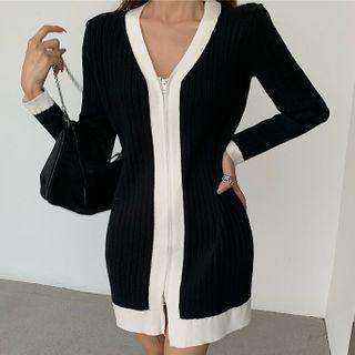 Long-sleeve Two Tone Knit Dress Black - One Size
