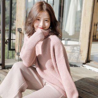 V-neck / Turtleneck Sweater
