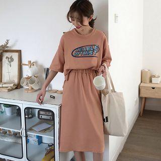Set: Lettering Elbow-sleeve T-shirt + Midi Skirt