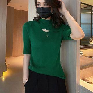 Elbow-sleeve Cut-out Top