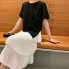 Short-sleeve Asymmetric T-shirt / Midi A-line Tiered Skirt