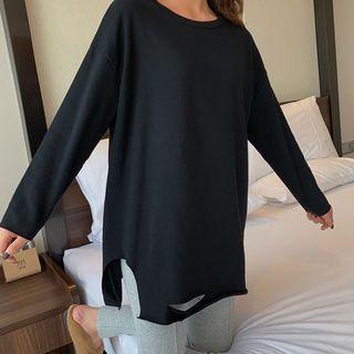 Long-sleeve Cutout Distressed Top