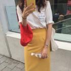 Short-sleeve Heart Print T-shirt / Midi Fitted Skirt