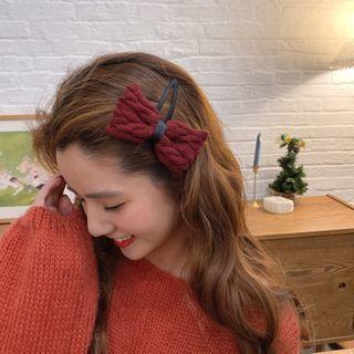 Bow Yarn Hair Clip