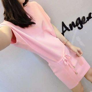 Short-sleeve Asymmetric Mini Knit Dress