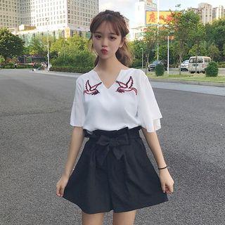 Set: V-neck Bird Embroidered Short-sleeve Top + Wide-leg Shorts