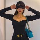 Sweetheart-neck Cropped T-shirt