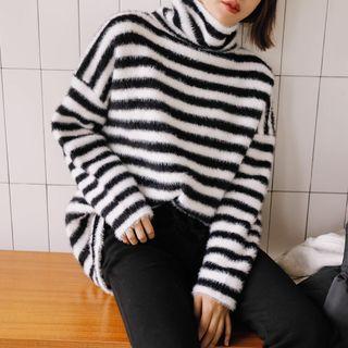 Turtle-neck Striped Furry Knit Top
