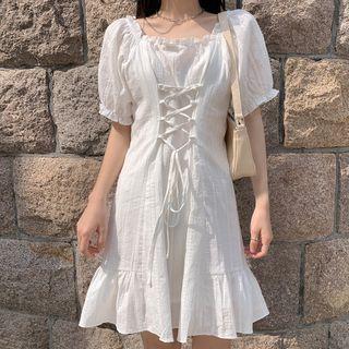 Lace Up Short-sleeve Shift Dress White - One Size