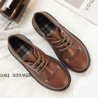Embroidered Low Heel Lace Up Shoes