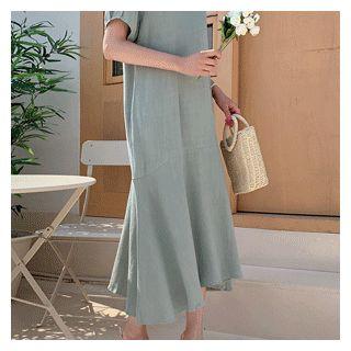 Square-neck Ruffle-hem Dress Green - One Size