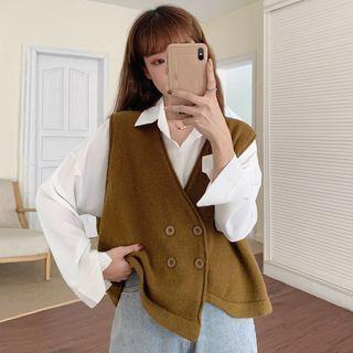 Long-sleeve Plain Shirt + V-neck Buttoned Vest