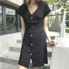 V-neck Slim-fit Short-sleeve Dress