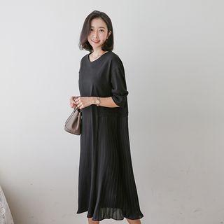 Round-neck Pleated-detail Midi Dress