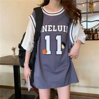 Mock Two-piece Oversized Lettering Top