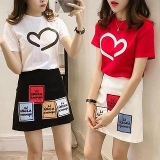 Set: Print Slim-fit Short-sleeve T-shirt + Skirt