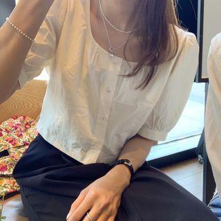 U-neck Short-sleeve Blouse